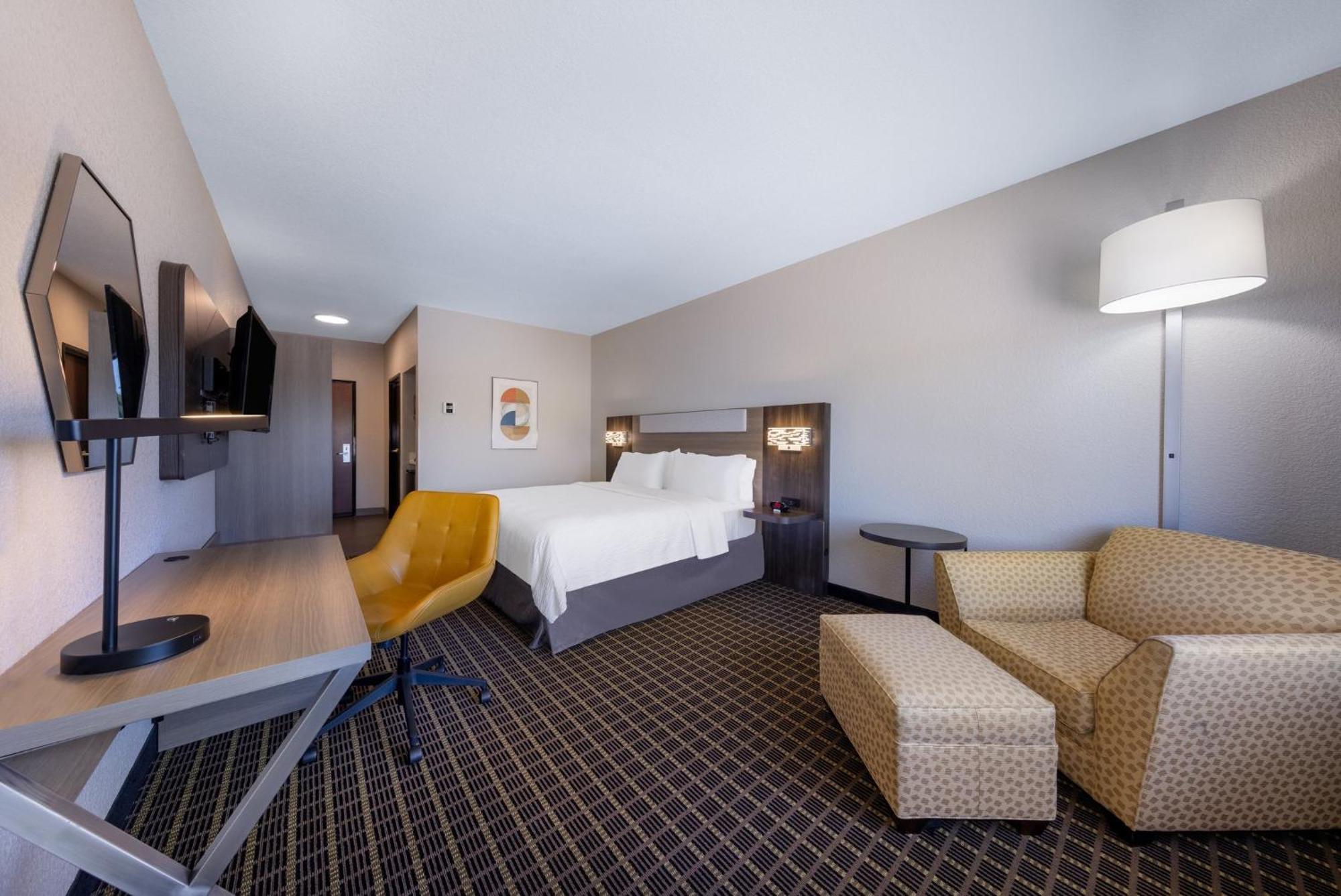 Holiday Inn Express & Suites Pittsburg By Ihg Exterior foto