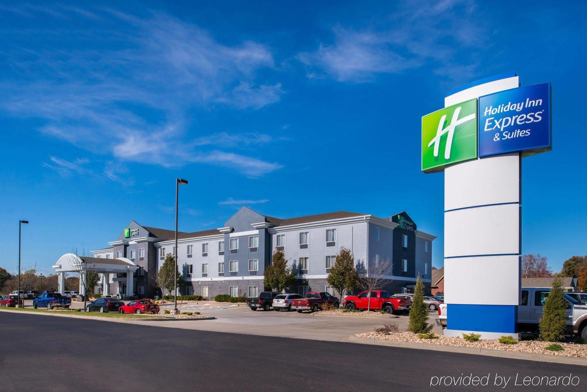Holiday Inn Express & Suites Pittsburg By Ihg Exterior foto